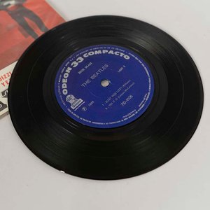 Disco Vinilo Single The Beatles - You Like Me Too Much (1966, 1ra Edición Brasil) - imagen 2