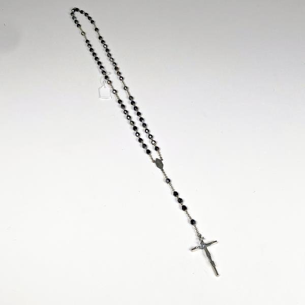 Rosario de Metal con Cuentas de Cristal Negro y Crucifijo