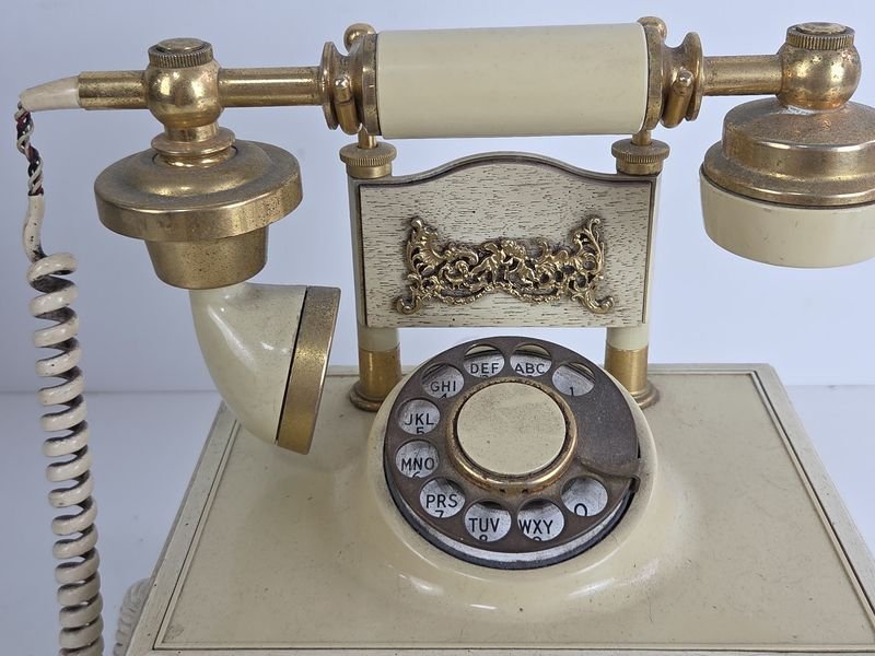 Teléfono Vintage de la Década de 1960 - imagen 3
