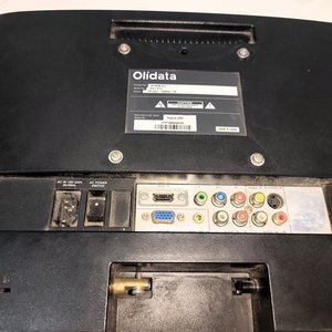 TV/Monitor Olidata 16" con Soporte Articulado y Entrada HDMI - imagen 3