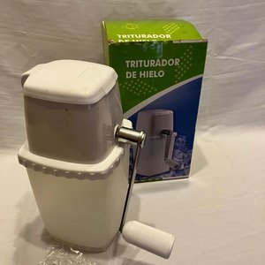 Lote anterior: Lote un triturador / picador de hielo manual