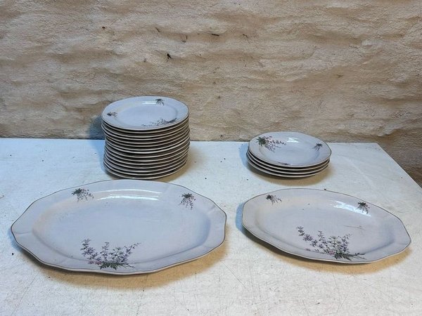 Lote de Platos y Fuentes OLMOS Porcelana Industria Uruguaya - imagen 1