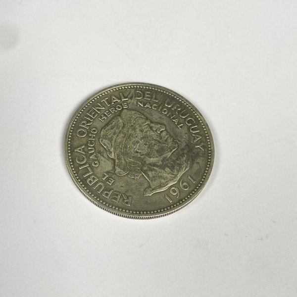 Moneda de Plata "El Gaucho" Homenaje al Héroe Nacional - Uruguay 1961