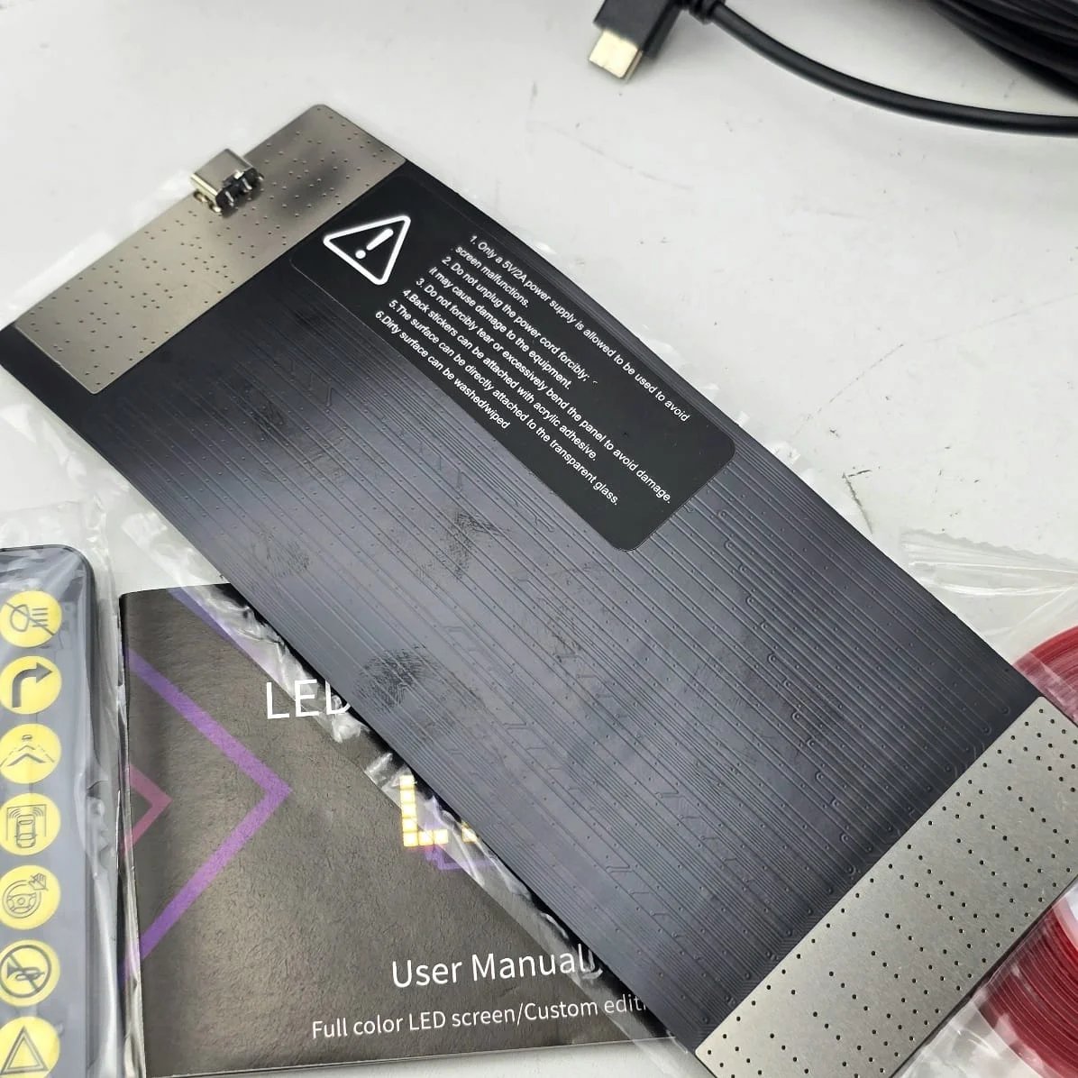 Panel de Matriz LED RGB con Control Remoto - imagen 3