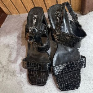 Lote anterior: Sandalias Negras Talle 38