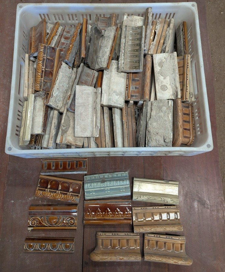 Lote anterior: Colección de mayólicas coloridas