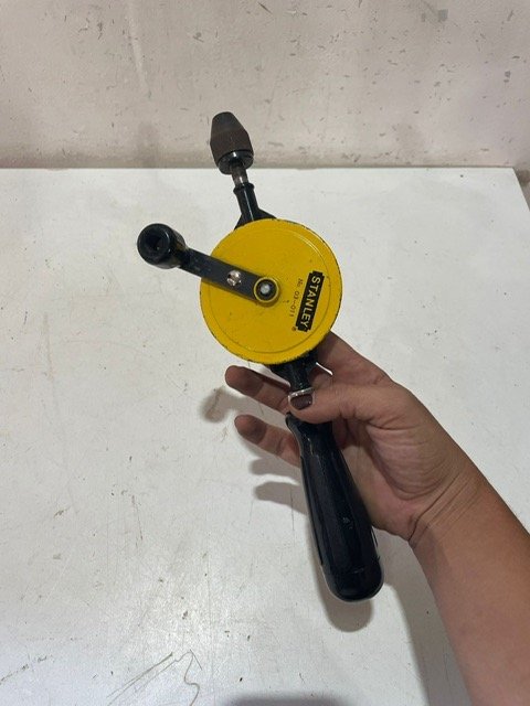 Lote anterior: Taladro de mano Stanley - Herramienta manual