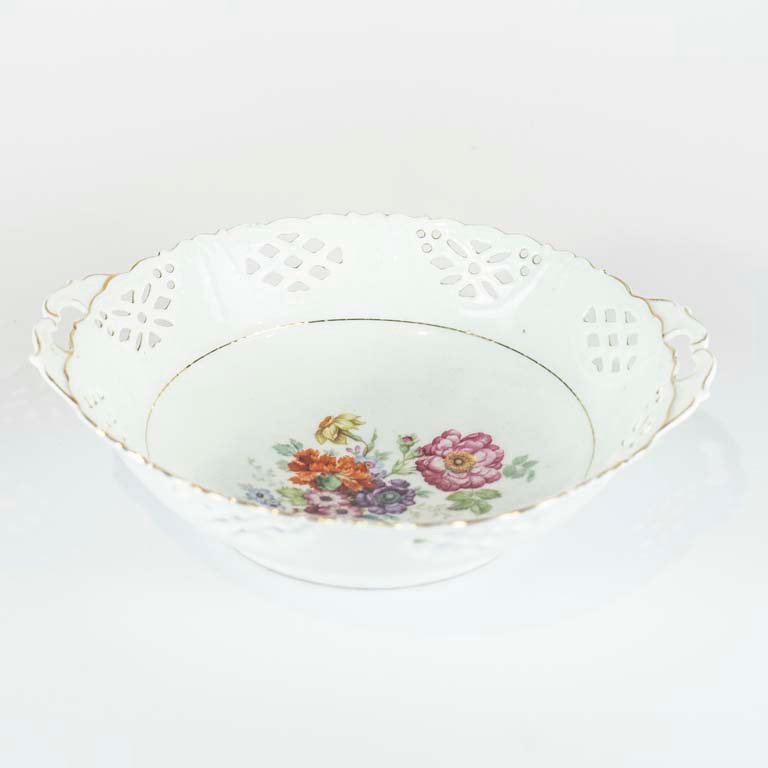 Centro calado de porcelana Bavaria - Medidas: 23cm