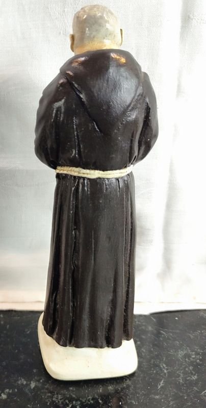 Figura de monje en cerámica o similar - imagen 4