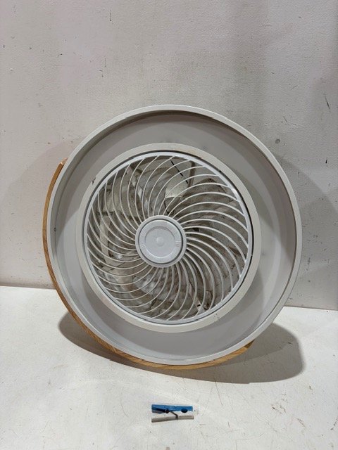 Ventilador de Techo Blanco con Marco de Madera