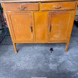 Mueble de Madera Vintage con Dos Cajones y Puertas - imagen 2