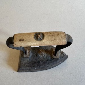 Planchas y exprimidor de hierro - imagen 8