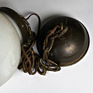 Colgante de Bronce con Globo Opalino Estilo Antiguo - imagen 4