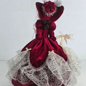 Muñeca Coleccionable Elegance Dolls "Miss Rosa" Musical - imagen 7