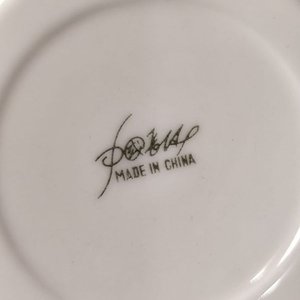 Lote de 10 piezas de cerámica variadas: platos y tazas - imagen 3