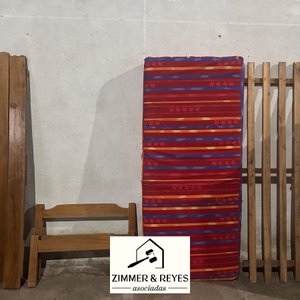Cama de Una Plaza con Colchón y Estructura de Madera - imagen 2