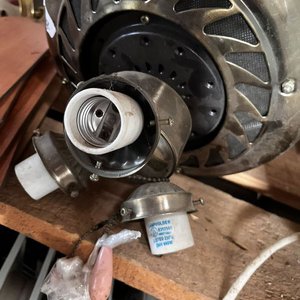 Ventilador de Techo con 3 Aspas de Madera y Bronce - imagen 3