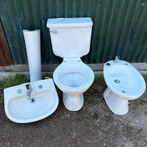Juego de Baño Completo: Inodoro, Bidet y Lavatorio Blanco - imagen 2