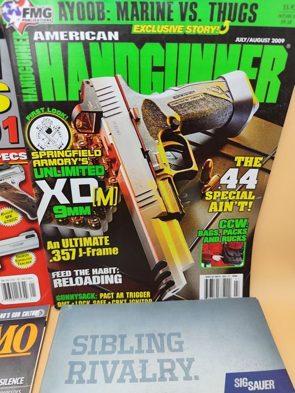 Revistas de Armas y Accesorios para Vehículos - imagen 4