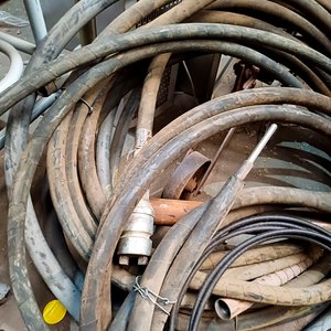 Lote de 4 Vibradoras de Hormigón con Mangueras y Flexibles de Repuesto - imagen 4