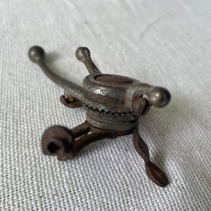 Timbre de Bicicleta Antiguo y Cambios de Ciclista de Colección - imagen 6