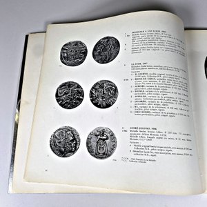 Catálogo Ilustrado de Monedas y Medallas Antiguas - imagen 3