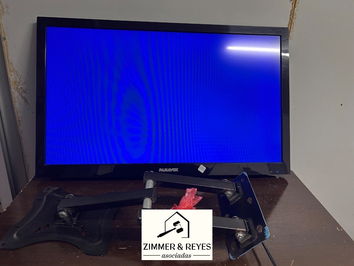 Televisor Panavox de 32 Pulgadas con Soporte de Pared