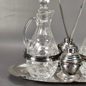 Juego Vinagrera Aceitera Salero Pimentero con Bandeja Vidrio y Metal - imagen 5