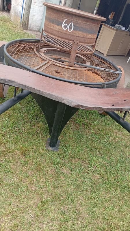 Parillero rustico para asador - imagen 2