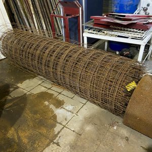 Rollo de Malla Metálica Oxidada para Construcción - imagen 1