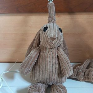 Lote anterior: Lámpara de Peluche Conejo Marrón con Cable y Enchufe