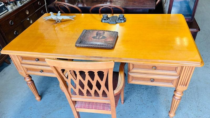 Item 881589 - Image 1