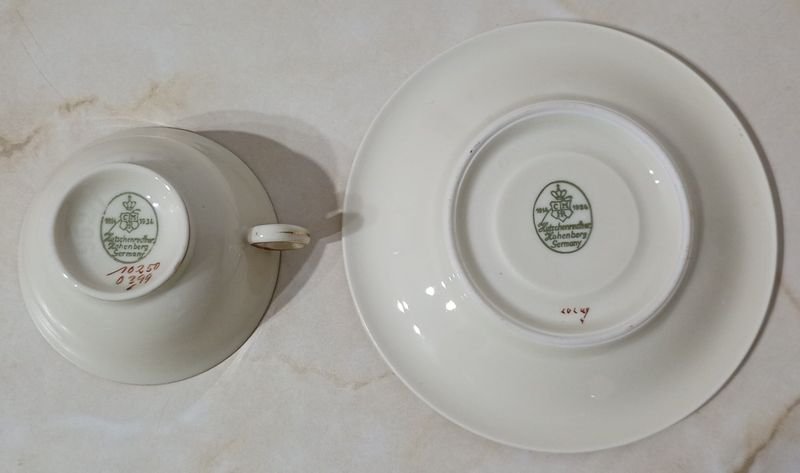 Tazas de café de Porcelana Alemana Hutschenreuther Hohenberg con bordes dorados - imagen 3