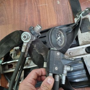 Arnés de Buceo Completo con Regulador y Manómetro Integrado - imagen 4