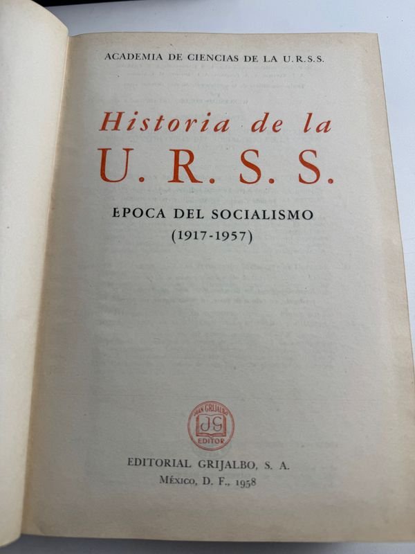 Colección de libros sobre Historia de la U.R.S.S. en buen estado - imagen 6