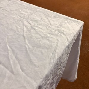 Manteles Blancos con Diseño Floral - 140x150 cm - imagen 3