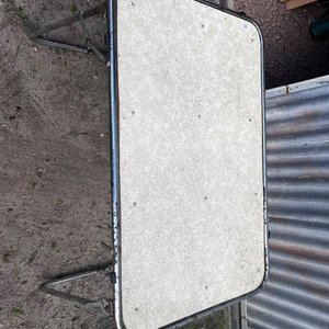 Mesa Plegable Tipo Picnic Metálica - imagen 1