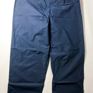 Equipo de Lluvia Azul Talle M y Botas de Goma Negras Talle 41 - imagen 4