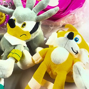 Lote de Mochilas, Peluches y Llaveros con Pop It - imagen 3
