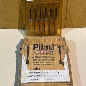 Lote anterior: Juego de 6 Gubias Pilati Casi Sin Uso y 8 Patas para Sillón o Sommier