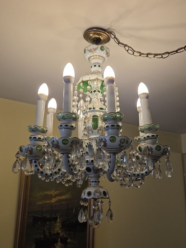 Lámpara de techo en cristal checoslovaco con motivos florales