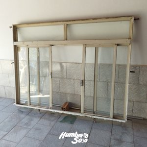 Ventana de Hierro con Postigos Deslizantes y Marco Superior - imagen 1
