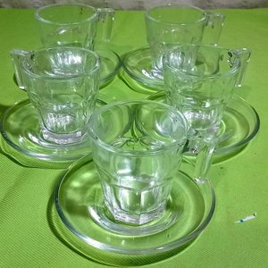Set de 5 Tazas de Vidrio para Café con Platos - imagen 1