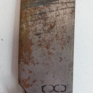 Cuchillo de Caza con Hoja de Acero y Cabo de Cuero con Vaina Artesanal - imagen 5