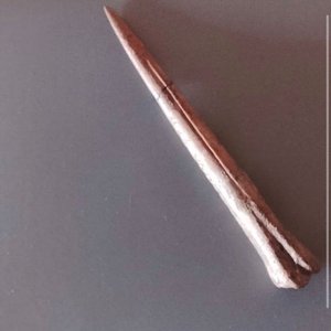 Punzón Indígena para Coser Cuero - Pieza Única Decorada - imagen 2