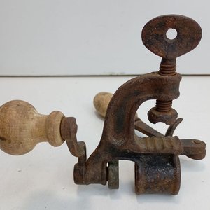 Antiguo Cargador de Cartuchos de Metal y Madera - imagen 6