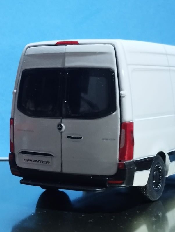 Camioneta Coleccionable Mercedes Benz Sprinter - Venta en Subasta - imagen 4
