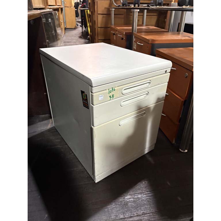 Item 2104734 - Image 0