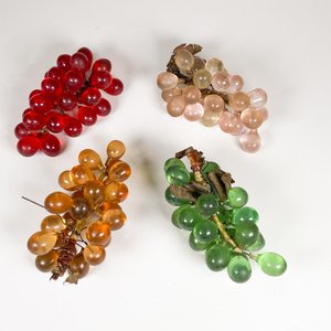 Cuatro Racimos de Uvas Decorativas de Acrílico - imagen 1