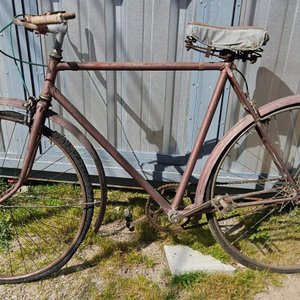 Lote siguiente: Bicleta antigua para adorno o restaurar